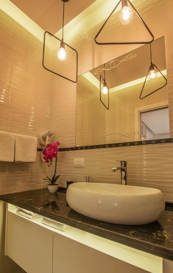 Apartments Vujicic Tivat Eksteriør billede